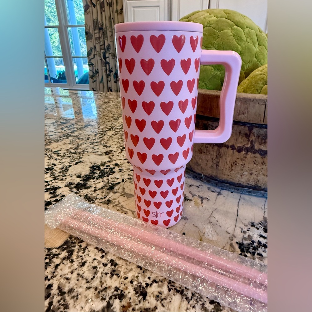 NEW Simple Modern 40oz Trek - 2024 Valentine's Day "Sweetheart" Collection